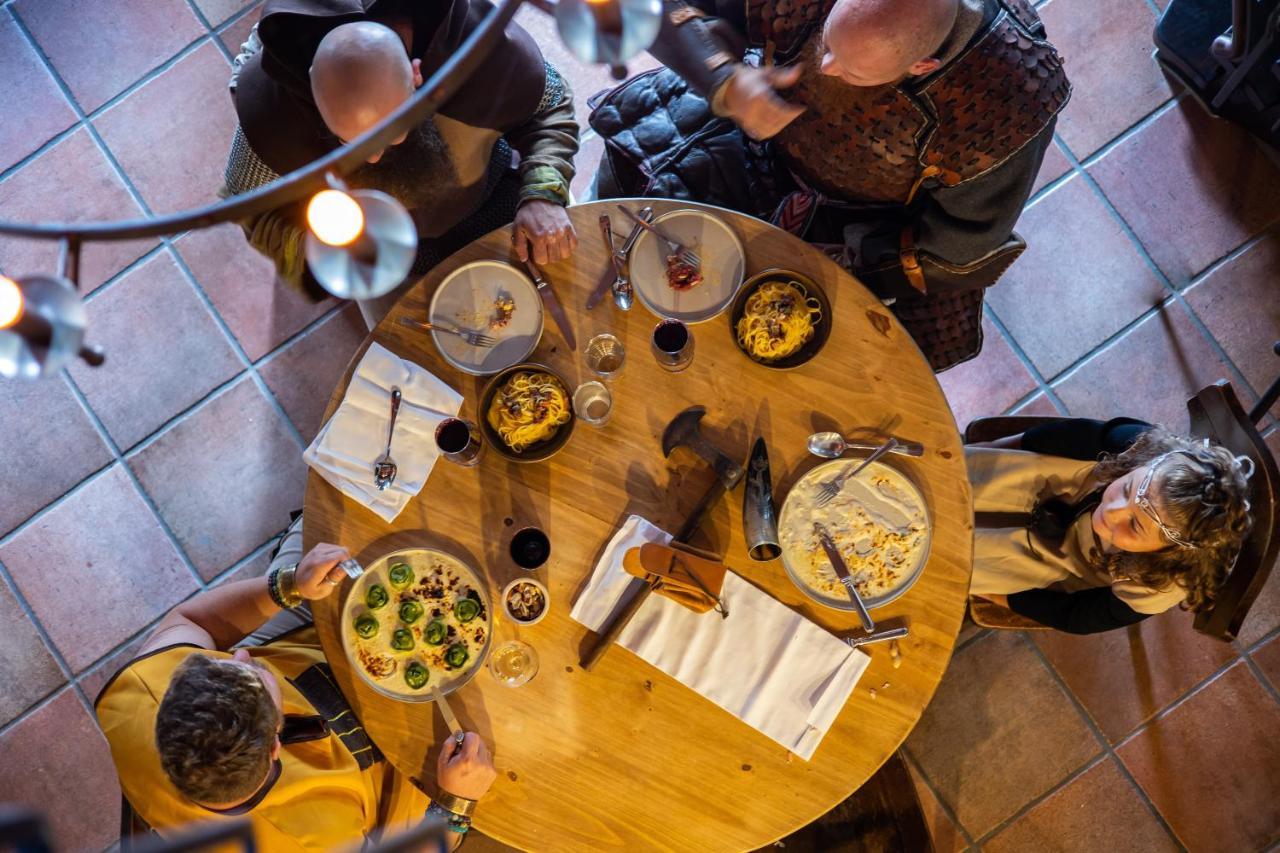 Peanut Medieval Lodge Saint-Ursanne Εξωτερικό φωτογραφία