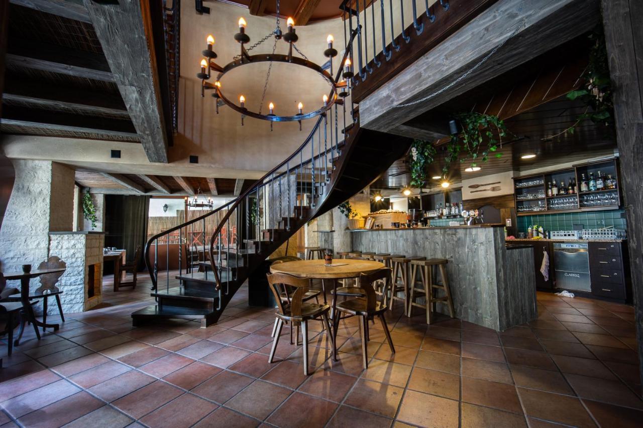 Peanut Medieval Lodge Saint-Ursanne Εξωτερικό φωτογραφία